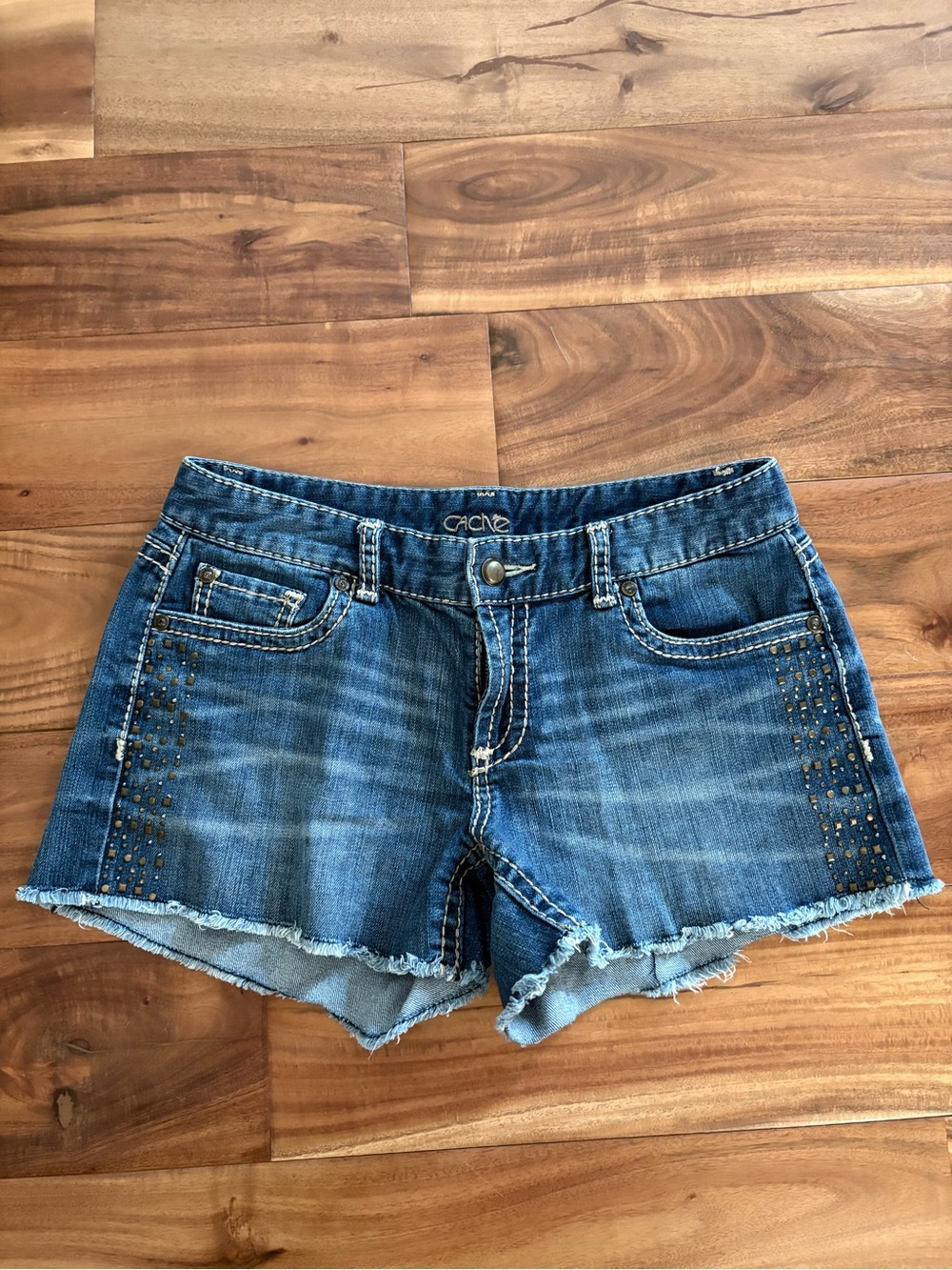 Cache Blue Studded Frayed Hem Denim Shorts size 6